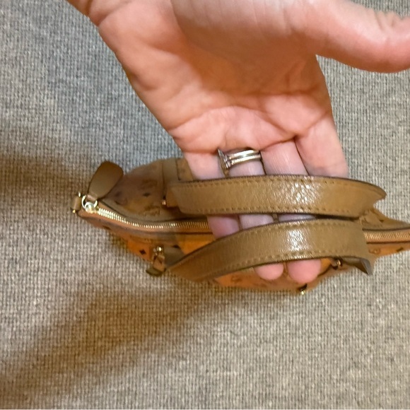 MCM Cognac Visetos Tote Bag - Picture 5 of 16